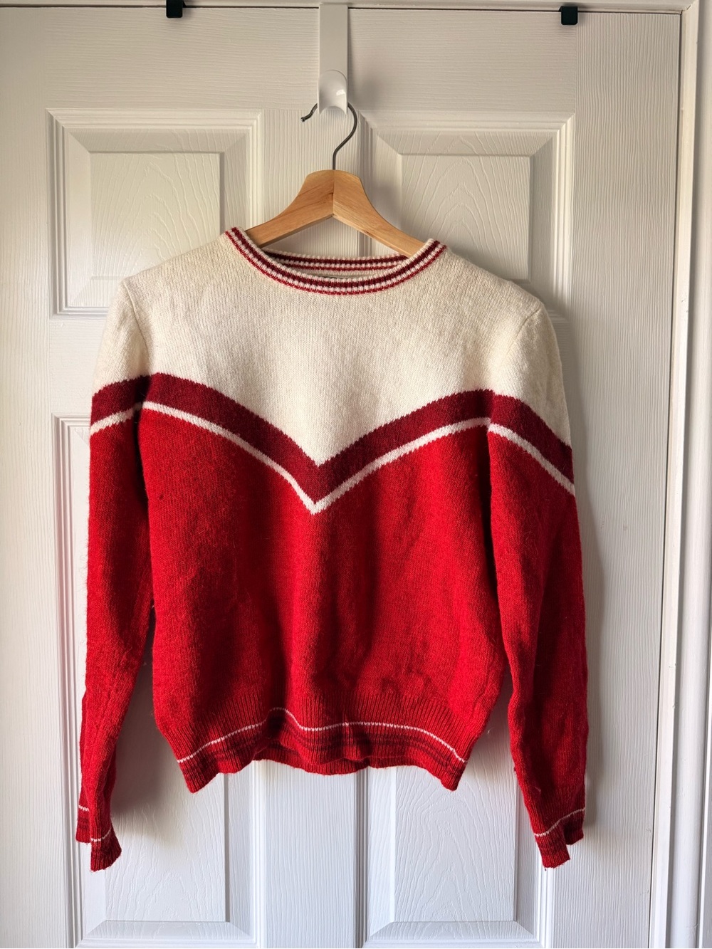 Women's Red & White Chevron Crewneck Sweater